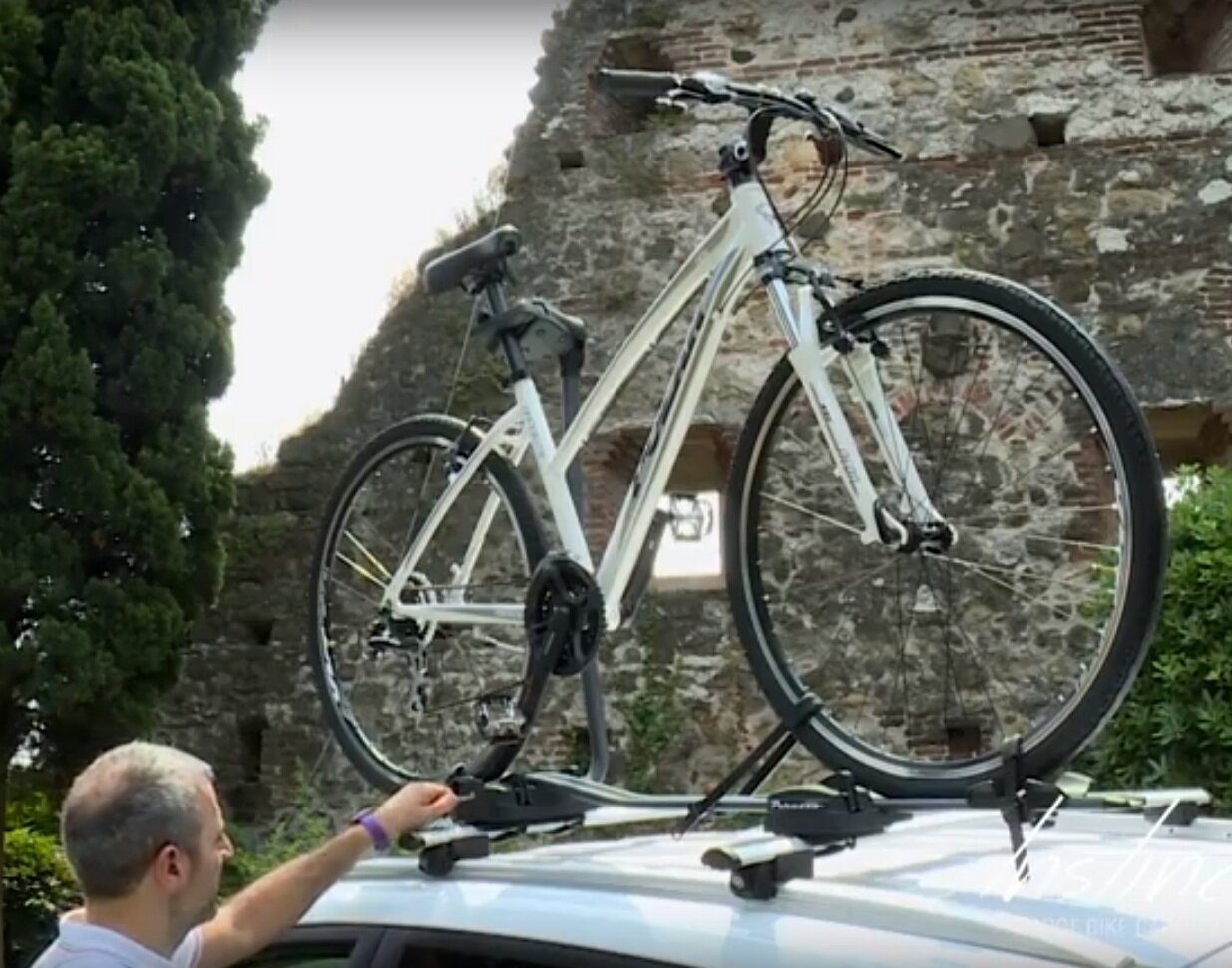 Надежная фиксация велосипедов на фаркопе