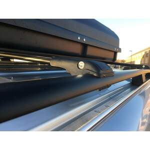 Багажные поперечины WingCarrier V1 на рейлинги PEUGEOT 4007 2007-2012 с замком, черные