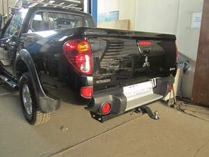 Фаркоп Mitsubishi L200 Long 2013-2015 съемное крепление шара под американский квадрат