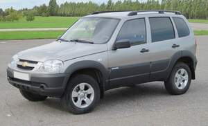 Рейлинги «APS» продольные алюминиевые для CHEVROLET NIVA/TRAVEL (2002-2020/2020-н.в.) черные