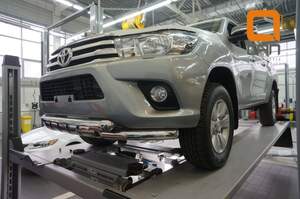 Защита переднего бампера  Toyota Fortuner (2017-н.в.) двойная d76/60