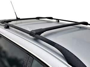 (c) Багажные поперечины SHARK длиной 113см на рейлинги, черные