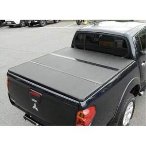 Крышка кузова 3 секции для Nissan Navara 2015-2020 Крышка кузова 3 секции для Nissan Navara 2015-2020