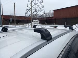 Багажные поперечины Strong Crossbar на интегриров.рейлинги KIA Ceed SW5дв 2013-н.в. с замком, серебристые