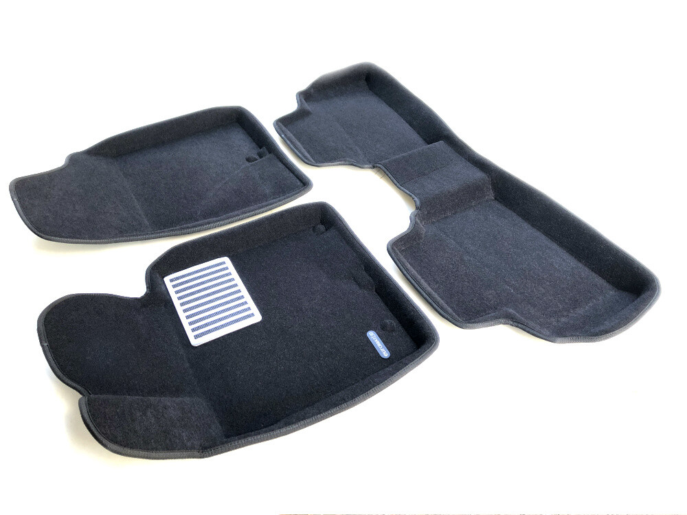 Коврики в салон текстильные Euromat 3D lux HYUNDAI i30 FD (2012-2017), черные (5 шт.) Коврики в салон текстильные Euromat 3D lux HYUNDAI i30 FD (2012-2017), черные (5 шт.)