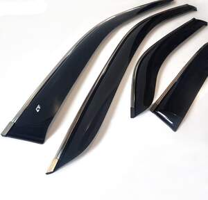 Дефлекторы окон накладные TOYOTA CAMRY VII (2011-2018) «КОБРА Тюнинг» хром. молдинг